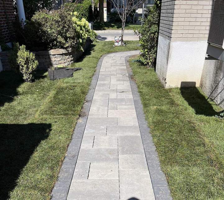 Pose de pavés de patio à Montréal